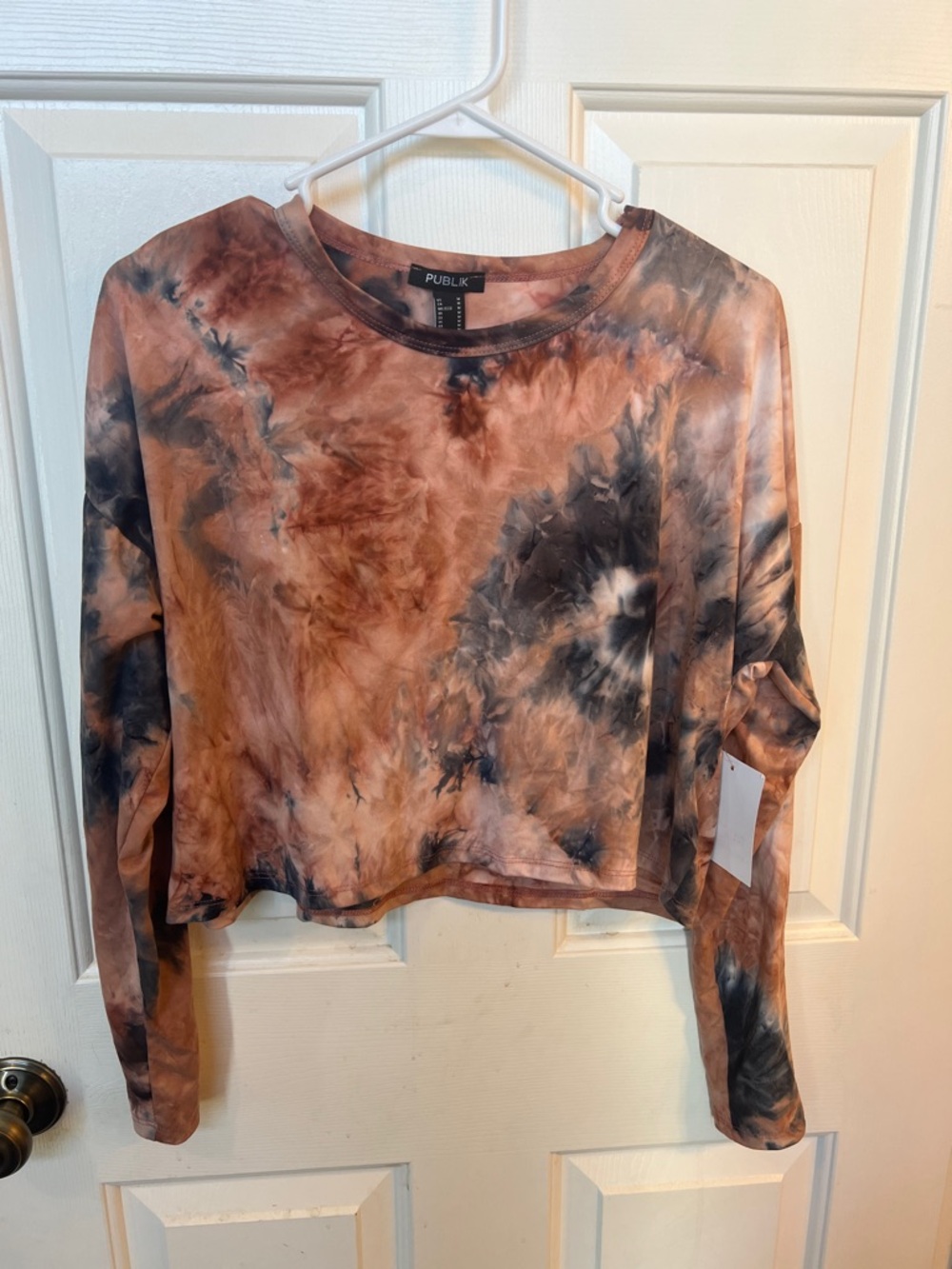 Publik Rust & Black Tie-Dye Long Sleeve Cropped Top